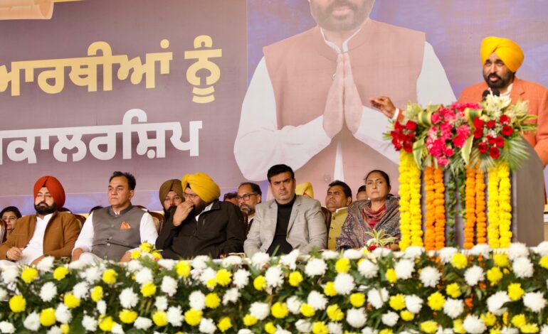 ਕਾਂਗਰਸ, ਅਕਾਲੀਆਂ ਅਤੇ ਭਾਜਪਾ ਨੂੰ ਆਪਣੇ ਪੁੱਤ-ਭਤੀਜਿਆਂ ਅਤੇ ਜਵਾਈ-ਭਾਈ ਦੀ ਚਿੰਤਾ ਹੁੰਦੀ ਸੀ ਪਰ ਆਮ ਆਦਮੀ ਪਾਰਟੀ ਨੂੰ ਹਮੇਸ਼ਾ ਪੰਜਾਬ ਦੇ ਨੌਜਵਾਨਾਂ ਦਾ ਫਿਕਰ ਰਹਿੰਦਾ-ਮੁੱਖ ਮੰਤਰੀ ਭਗਵੰਤ ਸਿੰਘ ਮਾਨ