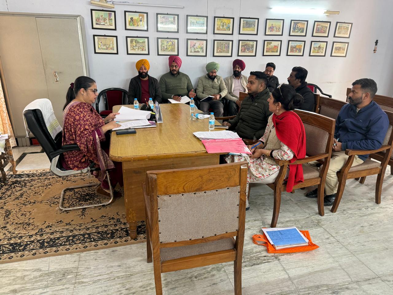 ਐੱਸ.ਡੀ.ਐਮ ਗੁਰਦਾਸਪੁਰ ਵਲੋਂ ਆਪਰੇਸ਼ਨ ਐਂਡ ਮੈਨਟੇਨਸ ਸੁਸਾਇਟੀ, ਛੋਟਾ ਘੱਲੂਘਾਰਾ ਸ਼ਹੀਦੀ ਸਮਾਰਕ ਕਾਹਨੂੰਵਾਨ ਦੇ ਮੈਂਬਰਾਂ ਨਾਲ ਮੀਟਿੰਗ