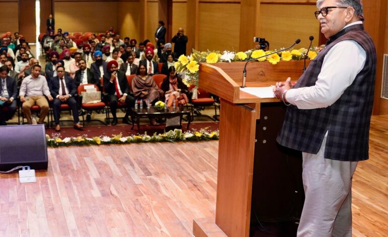 ਪੰਜਾਬ ਦੇ ਰਾਜਪਾਲ ਗੁਲਾਬ ਚੰਦ ਕਟਾਰੀਆ ਵੱਲੋਂ ਰਾਜ ਦੇ ਸਰਹੱਦੀ ਪਿੰਡਾਂ ਨੂੰ ਨੀਤੀ ਆਯੋਗ ਦੇ ਪ੍ਰੋਗਰਾਮਾਂ ਵਿੱਚ ਸ਼ਾਮਲ ਕਰਨ ਦੀ ਵਕਾਲਤ