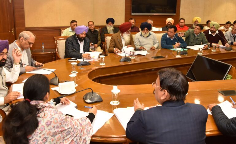 ਕੈਬਨਿਟ ਮੰਤਰੀ ਹਰਦੀਪ ਸਿੰਘ ਮੁੰਡੀਆਂ ਵੱਲੋਂ ਵੱਖ-ਵੱਖ ਯੂਨੀਅਨਾਂ ਨਾਲ ਮੀਟਿੰਗ, ਜਾਇਜ਼ ਮੰਗਾਂ ਪੂਰੀਆਂ ਕਰਨ ਦਾ ਦਿੱਤਾ ਭਰੋਸਾ