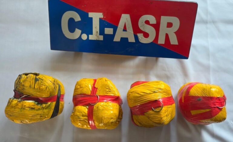 ਅੰਮ੍ਰਿਤਸਰ ਵਿੱਚ ਸਰਹੱਦ ਪਾਰੋਂ ਨਸ਼ਾ ਤਸਕਰੀ ਮਾਡਿਊਲ ਨਾਲ ਜੁੜੇ ਚਾਰ ਵਿਅਕਤੀ 5 ਕਿਲੋ ਹੈਰੋਇਨ ਸਮੇਤ ਕਾਬੂ