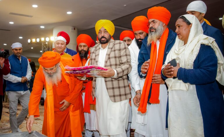 ਸੰਤ ਸਮਾਜ ਵੱਲੋਂ ਸ੍ਰੀ ਗੁਰੂ ਰਵਿਦਾਸ ਮਹਾਰਾਜ ਜੀ ਦੇ 649ਵੇਂ ਪ੍ਰਕਾਸ਼ ਪੁਰਬ ਮੌਕੇ ਸ਼ਾਨਦਾਰ ਪ੍ਰਬੰਧਾਂ ਲਈ ਭਗਵੰਤ ਸਿੰਘ ਮਾਨ ਸਰਕਾਰ ਦੀ ਸ਼ਲਾਘਾ