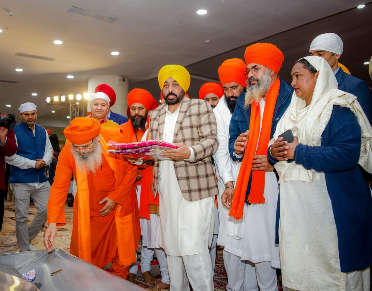 ਸੰਤ ਸਮਾਜ ਵੱਲੋਂ ਸ੍ਰੀ ਗੁਰੂ ਰਵਿਦਾਸ ਮਹਾਰਾਜ ਜੀ ਦੇ 649ਵੇਂ ਪ੍ਰਕਾਸ਼ ਪੁਰਬ ਮੌਕੇ ਸ਼ਾਨਦਾਰ ਪ੍ਰਬੰਧਾਂ ਲਈ ਭਗਵੰਤ ਸਿੰਘ ਮਾਨ ਸਰਕਾਰ ਦੀ ਸ਼ਲਾਘਾ