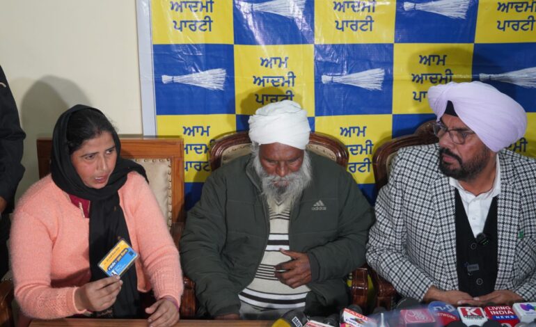 ਮਜ਼ਦੂਰ ਸੁਲੱਖਣ ਸਿੰਘ ਲਈ ਸੰਜੀਵਨੀ ਬਣਿਆ ਹੈਲਥ ਕਾਰਡ, ਬਿਨਾਂ ਇੱਕ ਰੁਪਿਆ ਖ਼ਰਚ ਕੀਤੇ ਹੋਇਆ 3 ਲੱਖ ਰੁਪਏ ਦਾ ਇਲਾਜ: ਧਾਲੀਵਾਲ