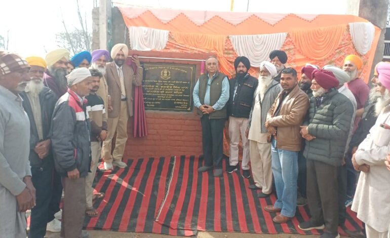 ਹਲਕਾ ਇੰਚਾਰਜ ਰਮਨ ਬਹਿਲ ਨੇ 94 ਲੱਖ ਰੁਪਏ ਦੀ ਲਾਗਤ ਨਾਲ ਪਿੰਡ ਬਾਜੇਚੱਕ, ਬੱਬਰੀ ਨੰਗਲ ਅਤੇ ਤਲਵੰਡੀ ਵਿਰਕ ਵਿਖੇ ਸੜਕ ਬਣਾਉਣ ਦਾ ਨੀਂਹ ਪੱਥਰ ਰੱਖ ਕੇ ਕੰਮ ਸ਼ੁਰੂ ਕਰਵਾਇਆ