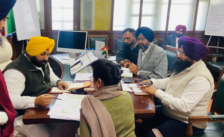 ਹਰਜੋਤ ਸਿੰਘ ਬੈਂਸ ਵੱਲੋਂ ਸ੍ਰੀ ਅਨੰਦਪੁਰ ਸਾਹਿਬ ਹਲਕੇ ਵਿੱਚ ਚੱਲ ਰਹੇ 100ਕਰੋੜ ਰੁਪਏ ਦੇ ਬੁਨਿਆਦੀ ਢਾਂਚਾ ਪ੍ਰੋਜੈਕਟਾਂ ਦੇ ਕੰਮ ਵਿੱਚ ਤੇਜ਼ੀ ਲਿਆਉਣ ਦੇ ਹੁਕਮ