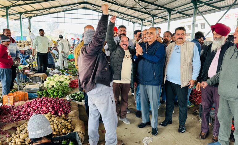 ਰਮਨ ਬਹਿਲ ਨੇ ਗੁਰਦਾਸਪੁਰ ਸਬਜ਼ੀ ਮੰਡੀ ਨੂੰ ਦਿੱਤੀ ਵੱਡੀ ਸੌਗਾਤ; 1.05 ਕਰੋੜ ਦਾ ਨਵਾਂ ਸਟੀਲ ਸ਼ੈੱਡ ਮੁਕੰਮਲ, ਹੁਣ ਲੱਗਣਗੀਆਂ ਲਾਈਟਾਂ