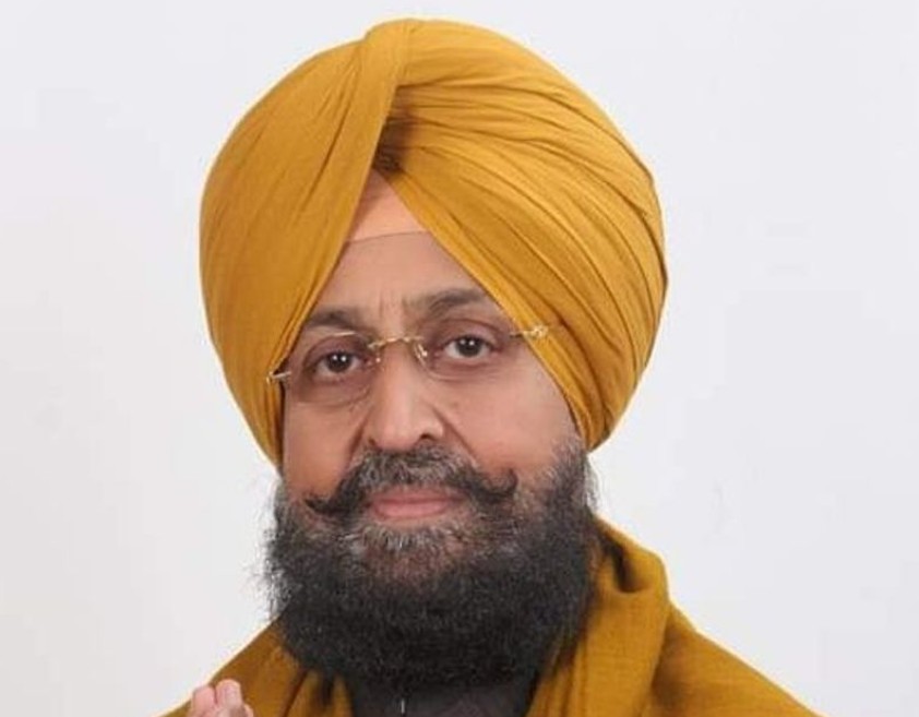 ਰਾਹੁਲ ਗਾਂਧੀ ਨੂੰ ਨਿਸ਼ਕਾਸਿਤ ਕਰਨ ਦੀ ਕੋਸ਼ਿਸ਼ ‘ਤੇ ਬਾਜਵਾ ਦਾ ਪ੍ਰਹਾਰ, ਕਿਹਾ-ਲੋਕਤੰਤਰ ਨੂੰ ਡਰਾਇਆ ਨਹੀਂ ਜਾ ਸਕਦਾ