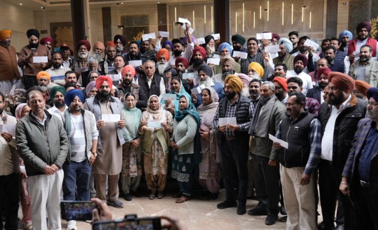 ਮੁੱਖ ਮੰਤਰੀ ਮਾਨ ਨੇ ਪੂਰਾ ਕੀਤਾ ਵਾਅਦਾ: ਰਮਨ ਬਹਿਲ ਨੇ 50 ‘ਸਰਬਸੰਮਤੀ’ ਵਾਲੀਆਂ ਪੰਚਾਇਤਾਂ ਨੂੰ ਵੰਡੇ 2.50 ਕਰੋੜ ਦੇ ਫੰਡ