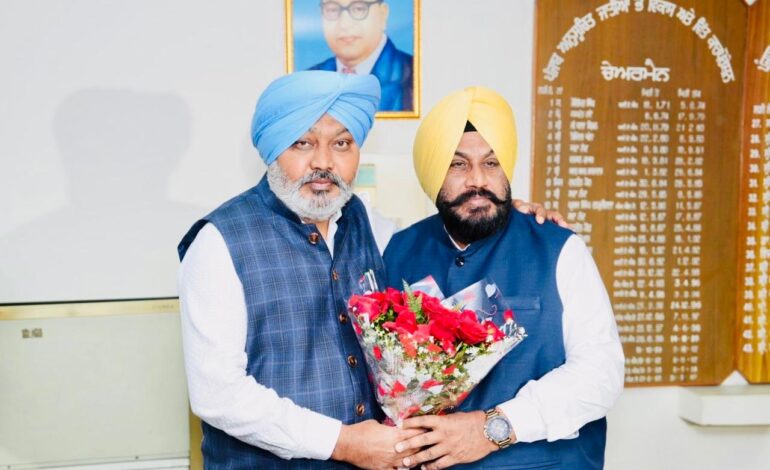 ਅਨੁਸੂਚਿਤ ਜਾਤੀਆਂ ਦੇ ਸਸ਼ਕਤੀਕਰਨ ਵੱਲ ਮਜ਼ਬੂਤ ਕਦਮ: ਬਲਜਿੰਦਰ ਸਿੰਘ ਚੌਂਦਾ ਨੇ ਪੰਜਾਬ ਐਸ.ਸੀ ਭੋਂ ਵਿਕਾਸ ਅਤੇ ਵਿੱਤ ਕਾਰਪੋਰੇਸ਼ਨ ਦੇ ਚੇਅਰਮੈਨ ਵਜੋਂ ਸੰਭਾਲਿਆ ਕਾਰਜਭਾਰ