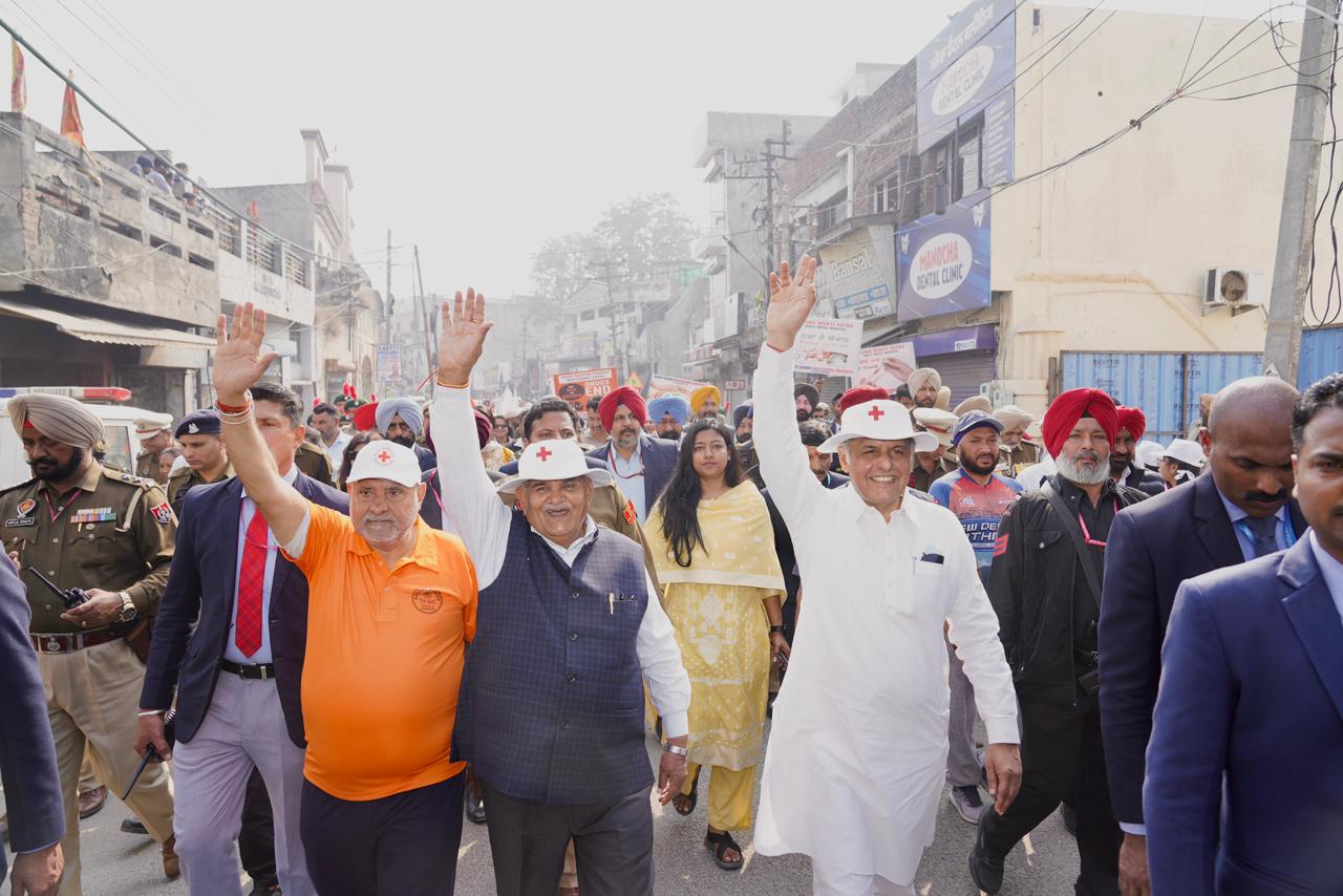 ਪਾਕਿਸਤਾਨ ਨੂੰ ਕੁਝ ਵਿਦੇਸ਼ੀ ਤਾਕਤਾਂ ਡਰੋਨਾਂ ਰਾਹੀਂ ਪੰਜਾਬ ਵਿੱਚ ਨਸ਼ਾ ਅਤੇ ਹਥਿਆਰ ਭੇਜਣ ’ਚ ਕਰ ਰਹੀਆਂ ਹਨ ਮਦਦ: ਗੁਲਾਬ ਚੰਦ ਕਟਾਰੀਆ