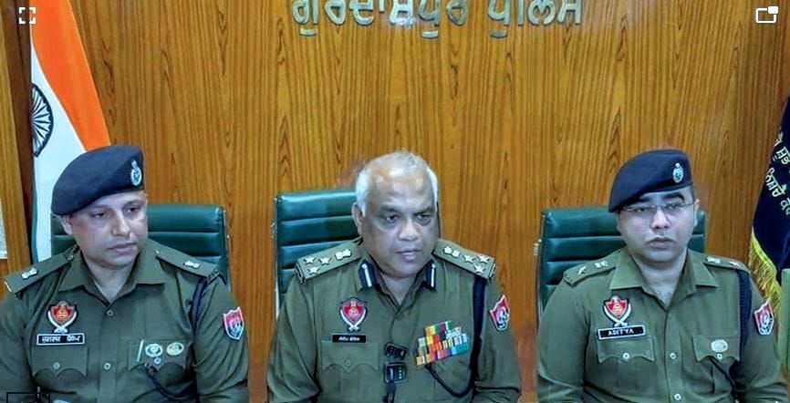 ਗੁਰਦਾਸਪੁਰ ਪੁਲਿਸ ਮੁਕਾਬਲਾ: ਦੋ ਪੁਲਿਸ ਮੁਲਾਜ਼ਮਾਂ ਦੇ ਕਤਲ ਦਾ ਮਾਸਟਰਮਾਈਂਡ ਰਣਜੀਤ ਸਿੰਘ ਢੇਰ, ISI ਦੀ ਵੱਡੀ ਸਾਜ਼ਿਸ਼ ਦਾ ਪਰਦਾਫਾਸ਼