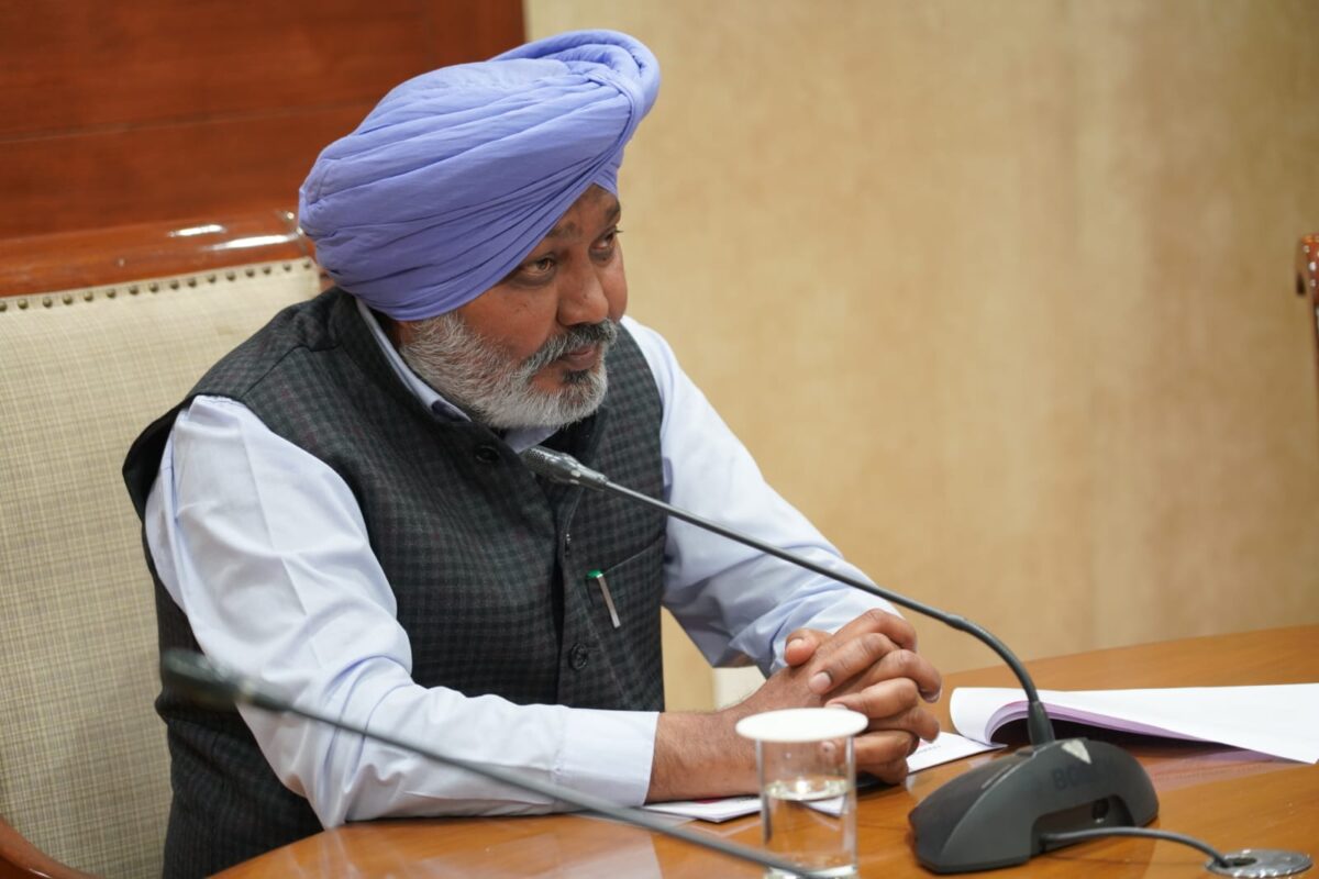 ਪੈਨਸ਼ਨਰ ਸੇਵਾ ਪੋਰਟਲ ਦੇ ਸਾਰੇ ਲੰਬਿਤ ਮੁੱਦਿਆਂ ਦਾ 31 ਮਾਰਚ, 2026 ਤੱਕ ਨਿਪਟਾਰਾ ਕਰਨਾ ਲਾਜ਼ਮੀ, ਅਣਗਹਿਲੀ ਵਰਤਣ ਵਾਲੇ ਬੈਂਕਾਂ ਵਿਰੁੱਧ ਹੋਵੇਗੀ ਸਖ਼ਤ ਕਾਰਵਾਈ: ਹਰਪਾਲ ਸਿੰਘ ਚੀਮਾ