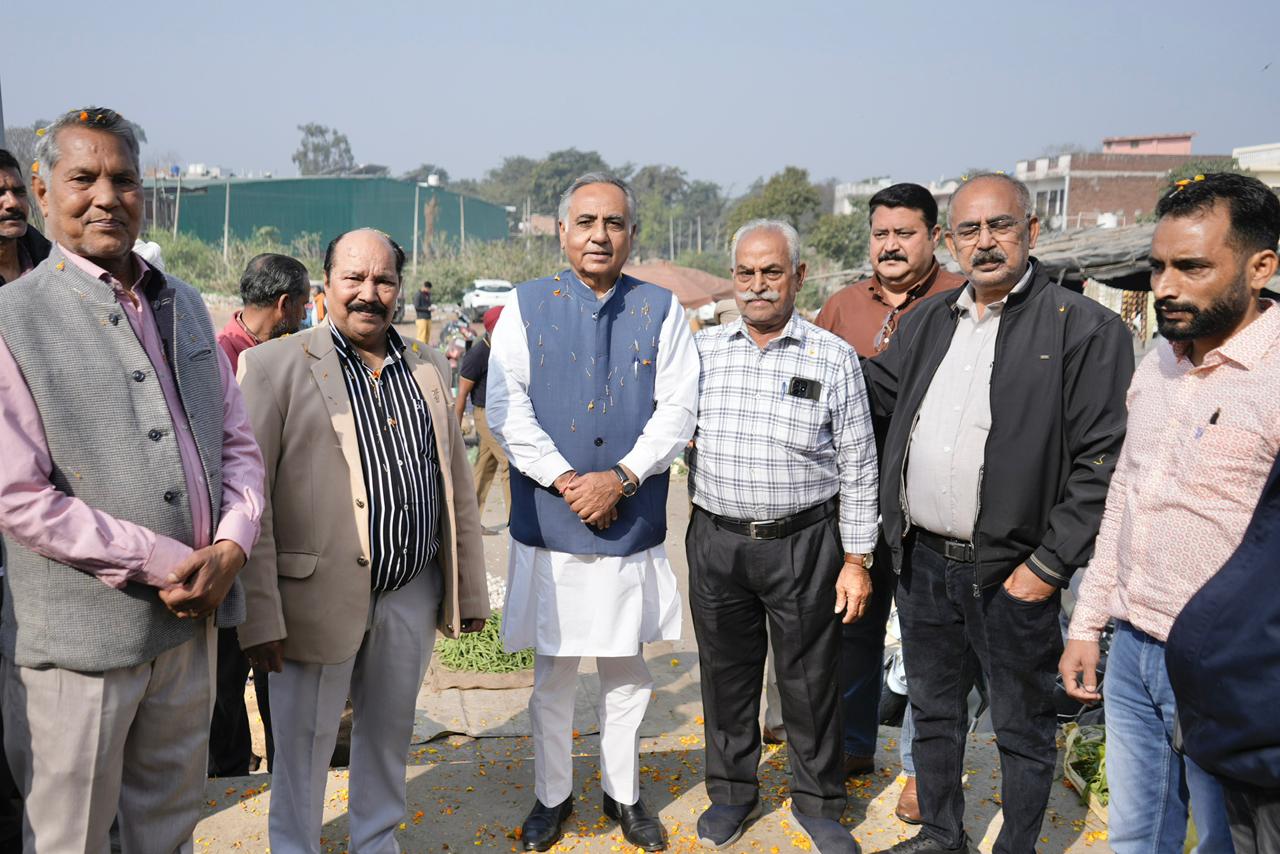 ਹਲਕਾ ਇੰਚਾਰਜ ਰਮਨ ਬਹਿਲ ਵਲੋਂ ਮੁੱਖ ਮੰਡੀ ਗੁਰਦਾਸਪੁਰ ਵਿੱਚ ਵਿਕਾਸ ਕਾਰਜਾਂ ਲਈ ਹੋਰ 25 ਲੱਖ ਰੁਪਏ ਦਿੱਤੇ