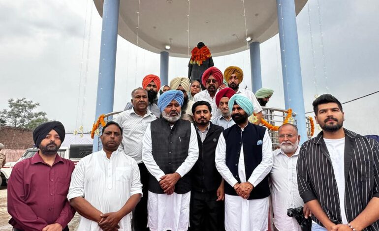 ਆਪ ਆਗੂਆਂ ਨੇ ਕਾਂਸ਼ੀ ਰਾਮ ਜੀ ਨੂੰ ਦਿੱਤੀ ਸ਼ਰਧਾਂਜਲੀ, ਸਮਾਜਿਕ ਨਿਆਂ ਅਤੇ ਸਮਾਨਤਾ ਪ੍ਰਤੀ ਵਚਨਬੱਧਤਾ ਦੁਹਰਾਈ