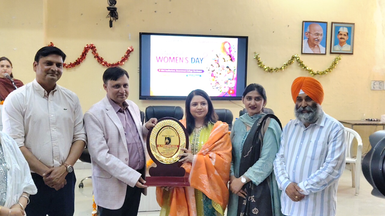 ਸਰਕਾਰੀ ਕਾਲਜ ਗੁਰਦਾਸਪੁਰ ਵਿੱਚ ਅੰਤਰਰਾਸ਼ਟਰੀ ਮਹਿਲਾ ਦਿਵਸ ਮਨਾਇਆ
