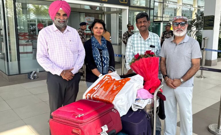 ਪੱਛਮੀ ਏਸ਼ੀਆ ਵਿੱਚ ਜੰਗੀ ਹਾਲਾਤਾਂ ਦਰਮਿਆਨ ਦੁਬਈ ਤੋਂ ਵਾਪਸ ਆਏ ਲੋਕਾਂ ਨੇ ਪੰਜਾਬ ਸਰਕਾਰ ਦਾ ਕੀਤਾ ਧੰਨਵਾਦ, ਕਿਹਾ ਪਰਿਵਾਰਕ ਮੈਂਬਰਾਂ ਵਾਂਗ ਸੰਭਾਲ ਕੀਤੀ