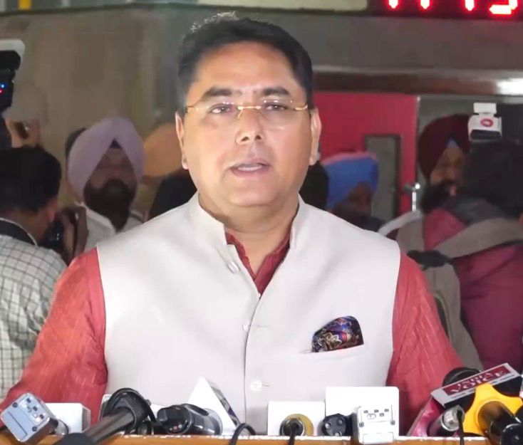 ਕਾਂਗਰਸ ਵੱਲੋਂ ਰਾਜਪਾਲ ਦੇ ਭਾਸ਼ਣ ਦਾ ਬਾਈਕਾਟ ਕਰਨਾ ਸਾਬਤ ਕਰਦਾ ਹੈ ਕਿ ਉਹ ਪੰਜਾਬ ਦੀ ਤਰੱਕੀ ਨੂੰ ਬਰਦਾਸ਼ਤ ਨਹੀਂ ਕਰ ਸਕਦੇ: ਕੈਬਨਿਟ ਮੰਤਰੀ