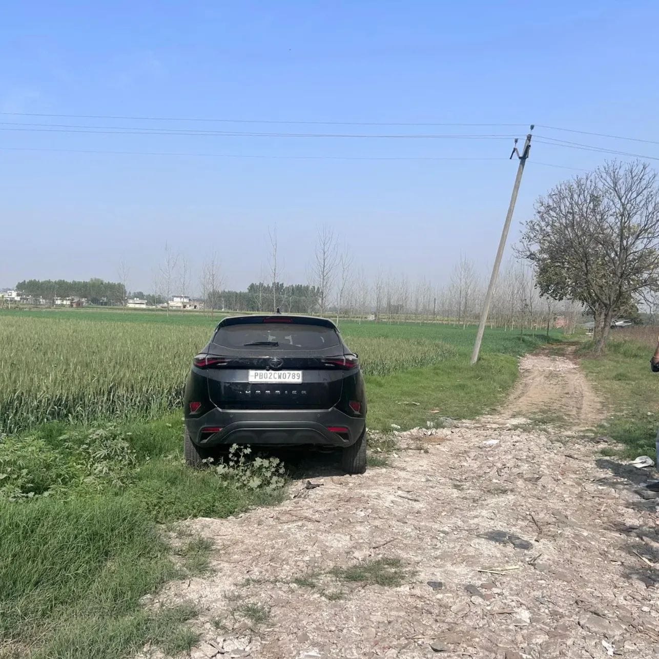 ਗੁਰਦਾਸਪੁਰ ਡਕੈਤੀ ਕੇਸ: ਸੁਨਿਆਰੇ ਦੀ ਲੁੱਟੀ ਗਈ ਕਾਰ ਬਰਾਮਦ, ਕਰੋੜਾਂ ਦੀ ਲੁੱਟ ਕਰਨ ਵਾਲੇ ਮੁਲਜ਼ਮਾਂ ਦੀ ਭਾਲ ਤੇਜ਼