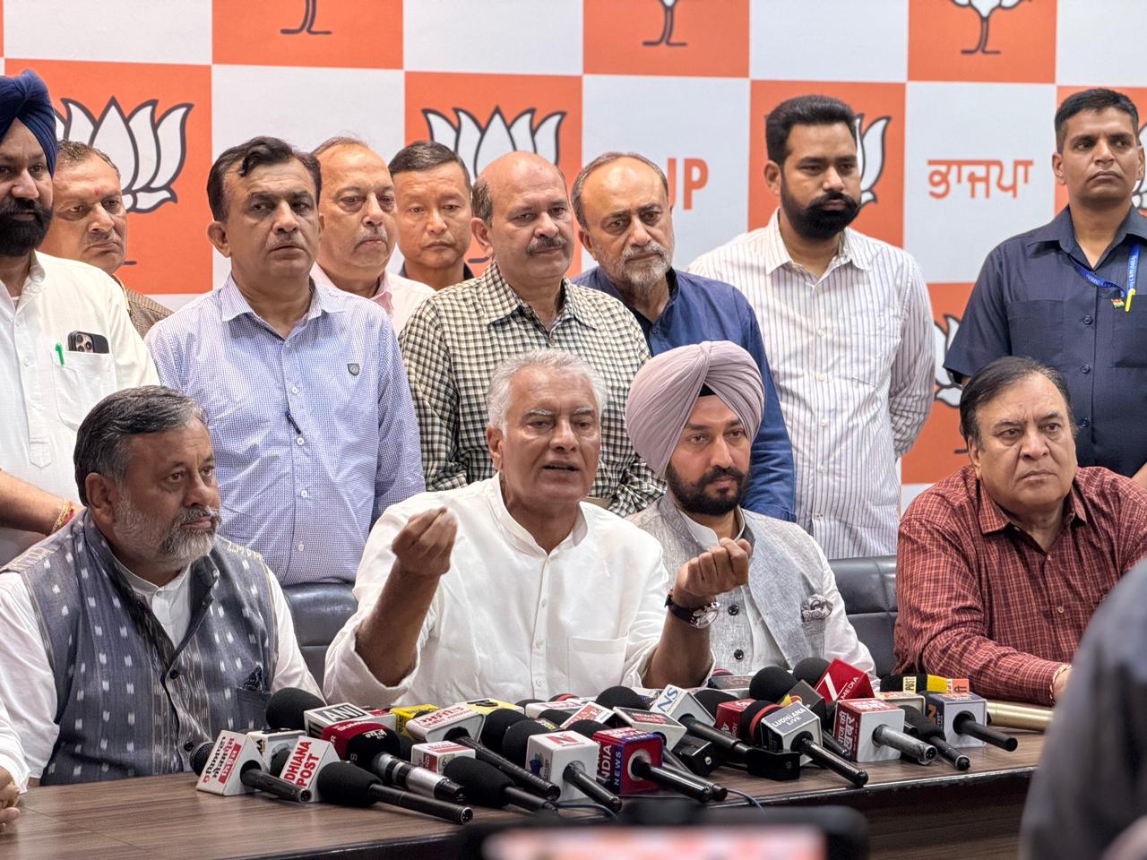 ਅਮਿਤ ਸ਼ਾਹ ਆਧੁਨਿਕ ਭਾਰਤ ਦੇ ਲੋਹ ਪੁਰਸ਼, ਪੰਜਾਬ ਬੇਸਬਰੀ ਨਾਲ ਉਨ੍ਹਾਂ ਦੀ ਉਡੀਕ ਕਰ ਰਿਹਾ ਹੈ-ਸੁਨੀਲ ਜਾਖੜ