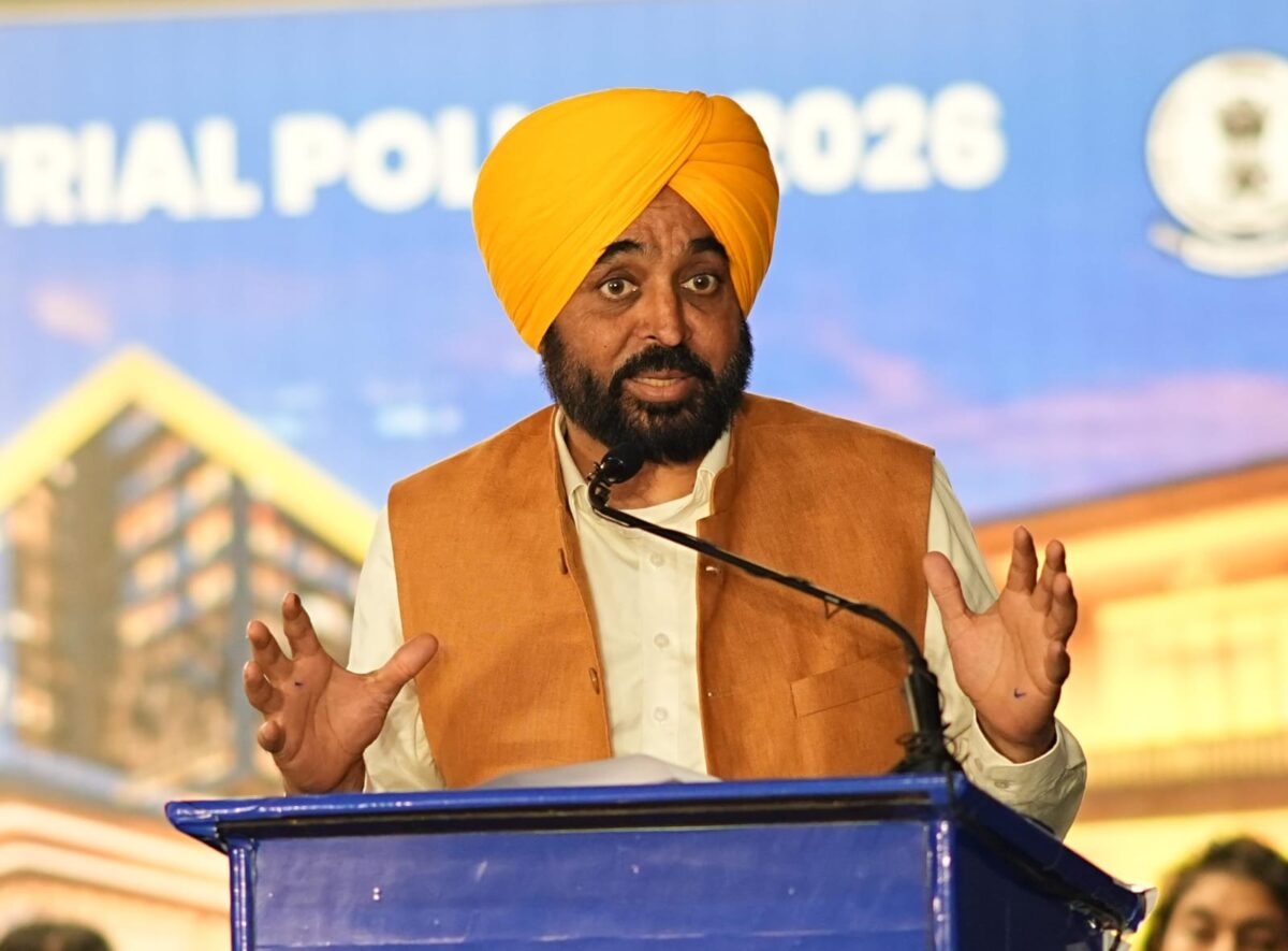 ਪੰਜਾਬ ਦੀਆਂ ਔਰਤਾਂ ਨੂੰ ਹਰੇਕ ਮਹੀਨੇ ਮਿਲਣਗੇ ਇਕ ਹਜ਼ਾਰ ਰੁਪਏ, ਐਲਾਨ ਜਲਦ-ਭਗਵੰਤ ਸਿੰਘ ਮਾਨ