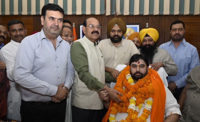 ਗਗਨਦੀਪ ਸਿੰਘ ਕਾਕੂ ਆਹਲੂਵਾਲੀਆ ਨੇ ਖਾਦੀ ਬੋਰਡ ਦੇ  ਚੇਅਰਮੈਨ  ਦਾ ਅਹੁਦਾ ਸੰਭਾਲਿਆ