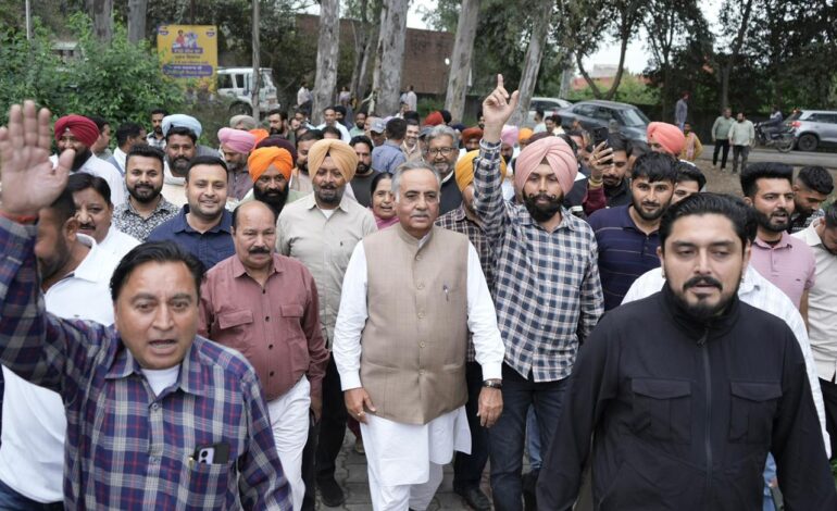 ਰਮਨ ਬਹਿਲ ਨੇ ਆਈ.ਟੀ.ਆਈ ਗੁਰਦਾਸਪੁਰ ਕਾਲੋਨੀ ਵਿਖੇ 9 ਕਰੋੜ 50 ਲੱਖ ਰੁਪਏ ਦੀ ਲਾਗਤ ਨਾਲ ਨਵਾਂ ਸੀਵਰੇਜ਼ ਪਾਉਣ ਦਾ ਕੰਮ ਸ਼ੁਰੂ ਕਰਵਾਇਆ