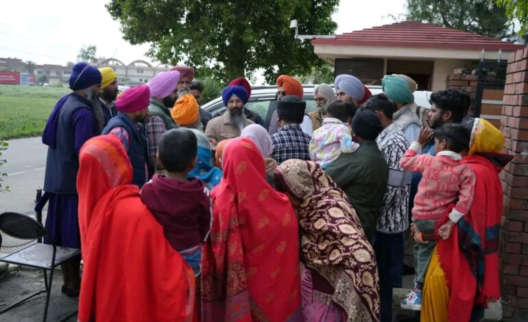 ਐਡਵੋਕੇਟ ਜਗਰੂਪ ਸਿੰਘ ਸੇਖਵਾਂ ਨੇ ਲੋਕ ਮਿਲਣੀ ਦੌਰਾਨ ਲੋਕਾਂ ਦੀਆਂ ਮੁਸ਼ਕਿਲਾਂ ਸੁਣ ਕੇ ਕੀਤੀਆਂ ਹੱਲ ਕਿਹਾ — ਹਲਕਾ ਕਾਦੀਆਂ ਅੰਦਰ ਵਿਕਾਸ ਕਾਰਜ ਨਿਰੰਤਰ ਜਾਰੀ