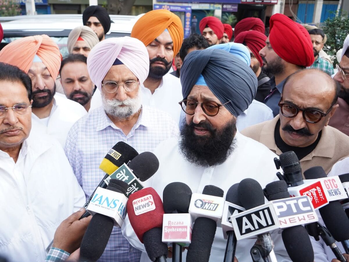 ਬਾਜਵਾ ਨੇ ਅਫਸਰ ਦੀ ਮੌਤ ਮਾਮਲੇ ਵਿੱਚ ਐਫਆਈਆਰ ਤੇ ਸੀਬੀਆਈ ਜਾਂਚ ਦੀ ਮੰਗ ਕੀਤੀ