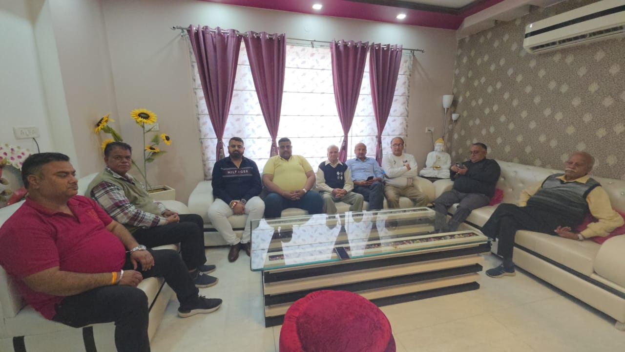 ਡਕੈਤੀ ਦੇ ਸ਼ਿਕਾਰ ਸੁਨਿਆਰੇ ਦੇ ਪਰਿਵਾਰ ਨਾਲ ਮਿਲੀ ਅਖਿਲ ਭਾਰਤੀ ਰਮੇਤਰਾ ਮਹਾਜਨ ਬਿਰਾਦਰੀ, ਬਾਕੀ ਰਿਕਵਰੀ ਲਈ ਪੁਲਿਸ ਤੋਂ ਕੀਤੀ ਮੰਗ