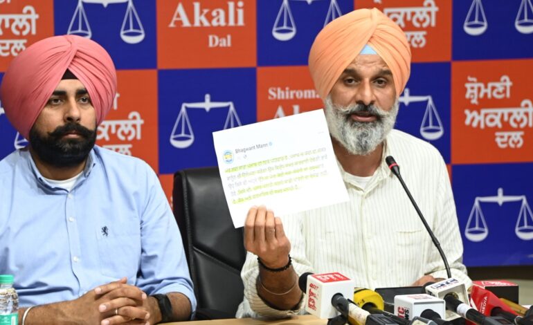 ਡਾ. ਗਗਨਦੀਪ ਸਿੰਘ ਰੰਧਾਵਾ ਦਾ ਪੋਸਟ ਮਾਰਟਮ ਜਾਂ ਤਾਂ ਪੀ ਜੀ ਆਈ ਜਾਂ ਫਿਰ ਏਮਜ਼ ਦੇ ਡਾਕਟਰਾਂ ਤੋਂ ਕਰਵਾਇਆ ਜਾਵੇ: ਬਿਕਰਮ ਸਿੰਘ ਮਜੀਠੀਆ