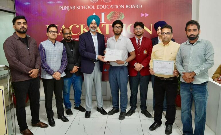 ਮਾਨ ਸਰਕਾਰ ਨੇ ਪੰਜਾਬ ਦੇ ਕਲਾਸਰੂਮਾਂ ਨੂੰ ਭਵਿੱਖਮੁਖੀ ਬਣਾਇਆ, ਏਆਈ ਹੈਕਾਥੌਨ ਦੌਰਾਨ 1000ਤੋਂ ਵੱਧ ਸਰਕਾਰੀ ਸਕੂਲਾਂ ਦੇ ਵਿਦਿਆਰਥੀਆਂ ਨੂੰ ਅਤਿ-ਆਧੁਨਿਕ ਤਕਨਾਲੋਜੀ ਦੀ ਸਿਖਲਾਈ