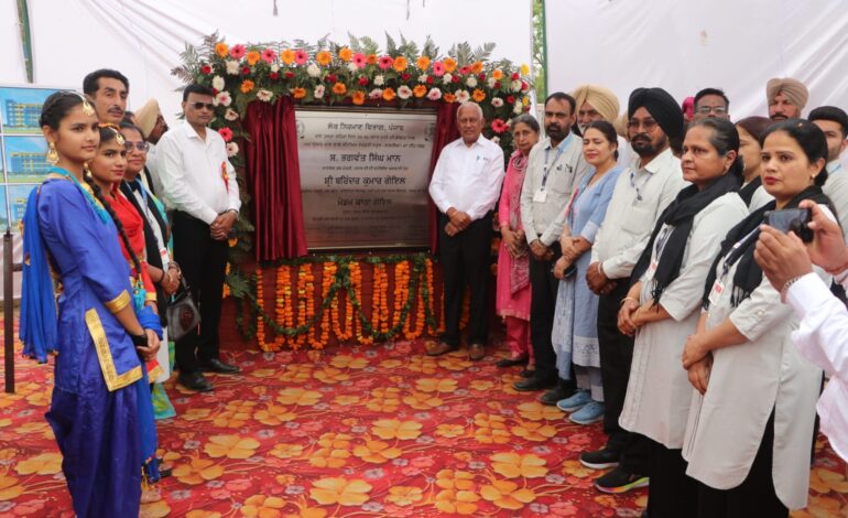 ਬਰਿੰਦਰ ਕੁਮਾਰ ਗੋਇਲ ਨੇ ਸਰਕਾਰੀ ਸੀਨੀਅਰ ਸੈਕੰਡਰੀ ਸਕੂਲ (ਲੜਕੀਆਂ), ਲਹਿਰਾਗਾਗਾ ਦੀ ਨਵੀਂ ਇਮਾਰਤ ਦਾ ਨੀਂਹ ਪੱਥਰ ਰੱਖਿਆ