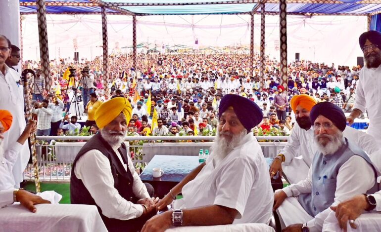 ਆਪ ਸਰਕਾਰ ਪੰਜਾਬ ਵਿਚ ਅਕਾਲੀ ਦਲ ਵੱਲੋਂ ਸ਼ੁਰੂ ਕੀਤੀਆਂ ਸਕੀਮਾਂ ਬਾਰੇ ਝੂਠ ਬੋਲ ਕੇ ਗੁਜਰਾਤ ਦੇ ਲੋਕਾਂ ਨੂੰ ਧੋਖਾ ਦੇਣ ਲਈ ਯਤਨਸ਼ੀਲ: ਸੁਖਬੀਰ ਸਿੰਘ ਬਾਦਲ