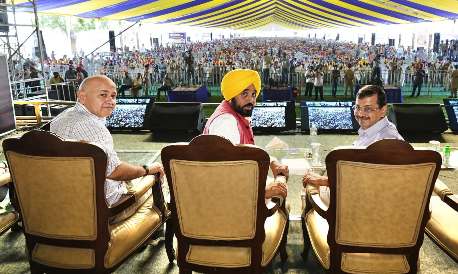 ਪੰਜਾਬ ਭਰ ਵਿੱਚ ‘ਸਿਹਤ ਕ੍ਰਾਂਤੀ’ ਨੇ ਪੈਰ ਪਸਾਰੇ; ਅਰਵਿੰਦ ਕੇਜਰੀਵਾਲ ਅਤੇ ਮੁੱਖ ਮੰਤਰੀ ਭਗਵੰਤ ਸਿੰਘ ਮਾਨ ਨੇ 109 ਆਮ ਆਦਮੀ ਕਲੀਨਿਕ ਲੋਕਾਂ ਨੂੰ ਕੀਤੇ ਸਮਰਪਿਤ