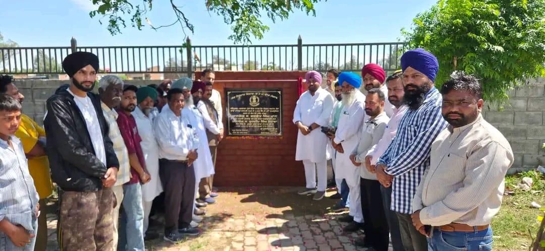 ਵਿਧਾਇਕ ਗੁਰਦੀਪ ਸਿੰਘ ਰੰਧਾਵਾ ਨੇ 3 ਕਰੋੜ ਰੁਪਏ ਦੀ ਲਾਗਤ ਨਾਲ ਅੰਮ੍ਰਿਤਸਰ-ਅਜਨਾਲਾ-ਡੇਰਾ ਬਾਬਾ ਨਾਨਕ ਰੋਡ ਦੀ ਅਪਗ੍ਰੇਡੇਸ਼ਨ ਦਾ ਨੀਂਹ ਪੱਥਰ ਰੱਖਿਆ