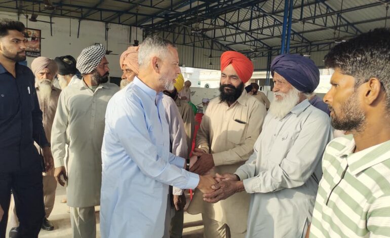 ਮੌਸਮ ਦੀ ਮਾਰ ਝੱਲ ਰਹੇ ਕਿਸਾਨਾਂ ਨੂੰ ਗੁੰਮਰਾਹ ਕਰਨ ਦੀ ਬਜਾਏ ਮੁਆਵਜ਼ਾ ਦੇਵੇ ਸਰਕਾਰ : ਅਰਵਿੰਦ ਖੰਨਾ