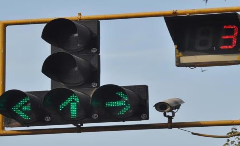 ਗੁਰਦਾਸਪੁਰ ਅੰਦਰ ਜੱਲਦ ਲੱਗਣ ਜਾ ਰਹੀਆਂ ਟ੍ਰੈਫਿਕ ਲਾਈਟਾਂ: ਇੰਪਰੂਵਮੈਂਟ ਟਰੱਸਟ ਵੱਲੋਂ ਸ਼ਹਿਰ ਦੇ ਪ੍ਰਮੁੱਖ ਚੌਂਕਾਂ ‘ਚ ਟ੍ਰੈਫਿਕ ਲਾਈਟਾਂ ਲਗਾਉਣ ਲਈ ਟੈਂਡਰ ਜਾਰੀ