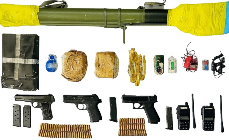 ਰੇਲਵੇ ਟਰੈਕ ‘ਤੇ ਆਈਈਡੀ ਧਮਾਕੇ ਦੀ ਕੋਸ਼ਿਸ਼ ਦਾ ਮਾਮਲਾ: ਮ੍ਰਿਤਕ ਦੇ ਭਰਾ ਵੱਲੋਂ ਕੀਤੇ ਖੁਲਾਸਿਆਂ ਦੇ ਆਧਾਰ ‘ਤੇ ਅੱਤਵਾਦੀ ਹਾਰਡਵੇਅਰ ਦੇ ਵੱਡੇ ਜ਼ਖ਼ੀਰੇ ਵਿੱਚ ਆਰਪੀਜੀ, ਆਰਡੀਐਕਸ ਅਤੇ ਪਿਸਤੌਲਾਂ ਬਰਾਮਦ