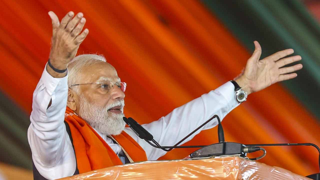 ਮੋਦੀ ਦਾ ਮਮਤਾ ‘ਤੇ ਤਿੱਖਾ ਹਮਲਾ: ਕਿਹਾ- ਬੁਝਣ ਤੋਂ ਪਹਿਲਾਂ ਭੜਕ ਰਿਹਾ ਹੈ ਟੀਐੱਮਸੀ ਦਾ ਦੀਵਾ