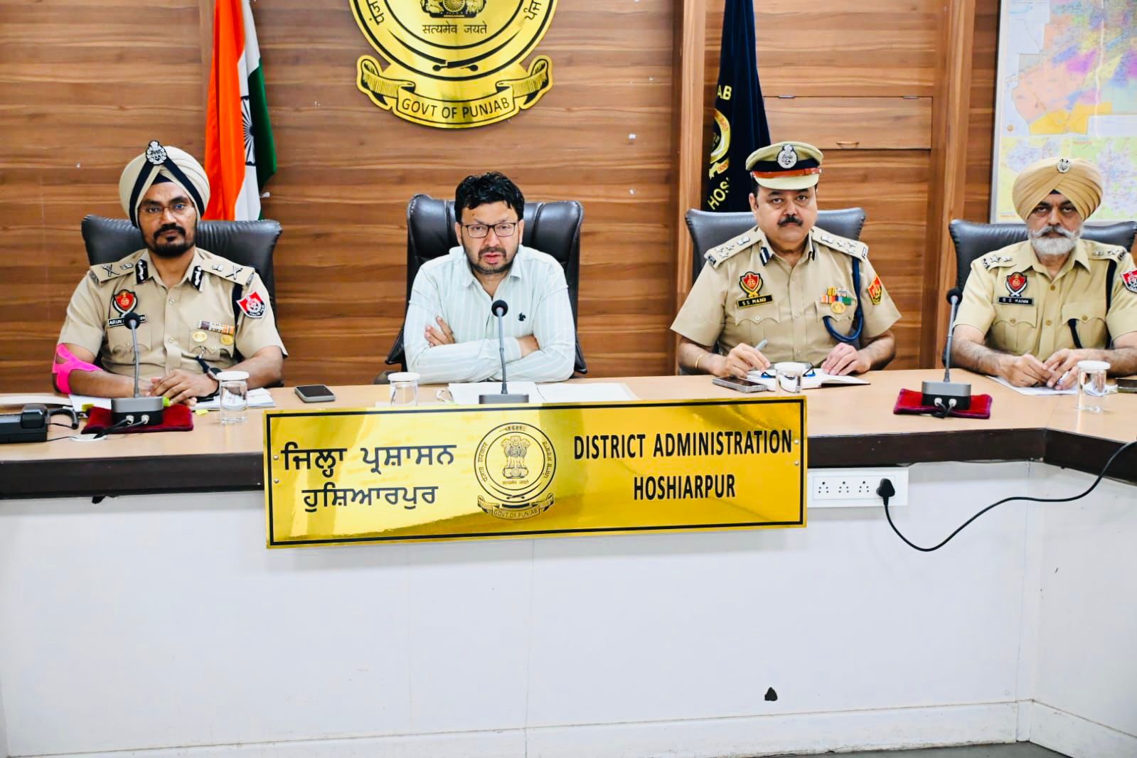 ਡਾ. ਰਵਜੋਤ ਸਿੰਘ ਨੇ ਜੇਲ੍ਹ ਵਿਭਾਗ ਦੀ ਕਾਰਗੁਜ਼ਾਰੀ ਦੀ ਸਮੀਖਿਆ, ਜੇਲ੍ਹ ਸੁਪਰਡੈਂਟਾਂ ਨਾਲ ਕੀਤੀ ਮੀਟਿੰਗ