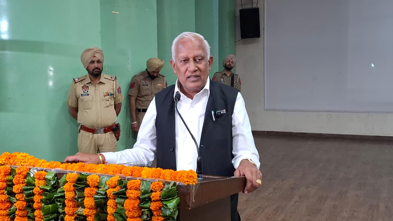 ਕੈਬਨਿਟ ਮੰਤਰੀ ਬਰਿੰਦਰ ਕੁਮਾਰ ਗੋਇਲ ਨੇ ਪੀ.ਏ.ਯੂ ਲੁਧਿਆਣਾ ਵਿਖੇ ਉੱਤਰੀ ਭਾਰਤ ਦੇ ਪਹਿਲੇ ਕੇਂਦਰੀ ਧਰੁਵੀ ਸਿੰਚਾਈ ਪ੍ਰਣਾਲੀ ਦਾ ਕੀਤਾ ਉਦਘਾਟਨ