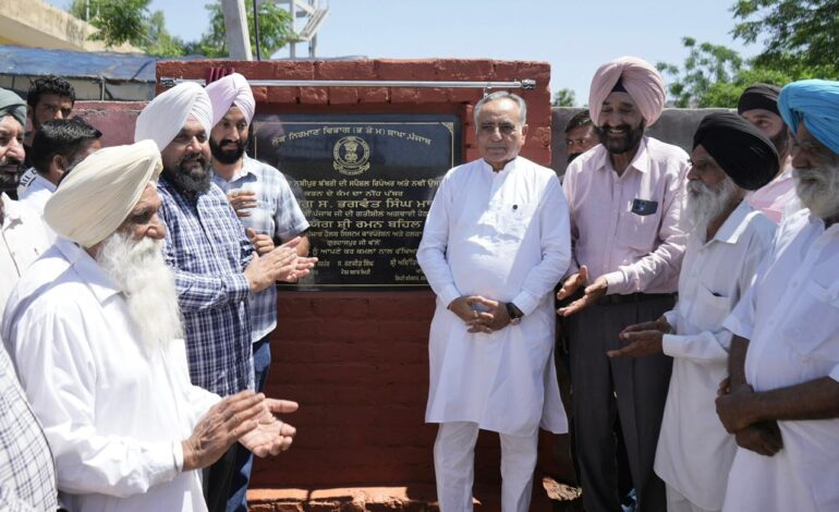 ਰਮਨ ਬਹਿਲ ਨੇ ਪਿੰਡ ਬੱਬਰੀ ਵਿਖੇ ਵੱਖ-ਵੱਖ ਵਿਕਾਸ ਕਾਰਜਾਂ ਦੇ ਰੱਖੇ ਨੀਂਹ ਪੱਥਰ