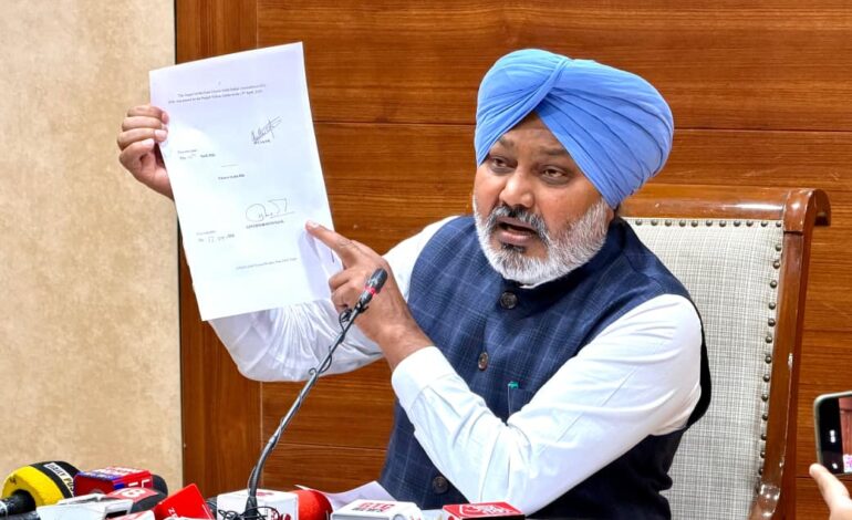 ਭਗਵੰਤ ਮਾਨ ਸਰਕਾਰ ਦਾ ਬੇਅਦਬੀ ਵਿਰੋਧੀ ਬਿੱਲ ਰਾਜਪਾਲ ਦੀ ਮਨਜ਼ੂਰੀ ਨਾਲ ਕਾਨੂੰਨ ਬਣਿਆ, ਕਮਜ਼ੋਰ ਕਾਨੂੰਨਾਂ ਅਤੇ ਸਿਆਸੀ ਪੁਸ਼ਤਪਨਾਹੀ ਦੇ ਯੁੱਗ ਦਾ ਹੋਇਆ ਅੰਤ: ਹਰਪਾਲ ਸਿੰਘ ਚੀਮਾ