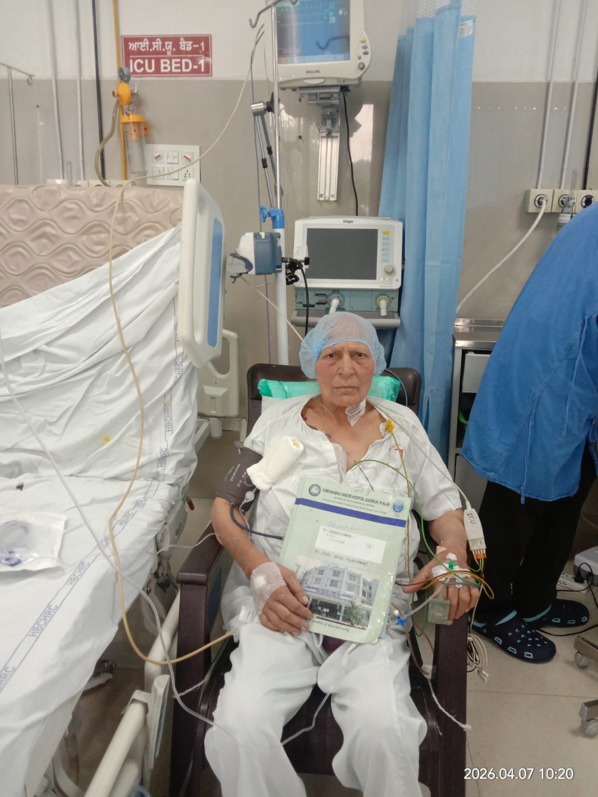 ਮਾਂ ਦੇ ਸਾਂਹਾਂ ਲਈ ਜੰਗ: ‘ਮੁੱਖ ਮੰਤਰੀ ਸਿਹਤ ਯੋਜਨਾ’ ਬਣੀ ਪੁੱਤਰ ਦੀ ਸਭ ਤੋਂ ਵੱਡੀ ਤਾਕਤ