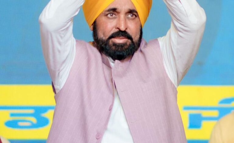 ਸ਼੍ਰੀ ਗੁਰੂ ਗ੍ਰੰਥ ਸਾਹਿਬ ਜੀ ਦੀ ਬੇਅਦਬੀ ਵਿਰੁੱਧ ਬਿੱਲ ਰਾਜਪਾਲ ਦੀ ਪ੍ਰਵਾਨਗੀ ਤੋਂ ਬਾਅਦ ਬਣਿਆ ਕਾਨੂੰਨ, ਮੁੱਖ ਮੰਤਰੀ ਭਗਵੰਤ ਸਿੰਘ ਮਾਨ ਨੇ ਵਾਹਿਗੁਰੂ ਅਤੇ ਸੰਗਤ ਦਾ ਕੀਤਾ ਧੰਨਵਾਦ