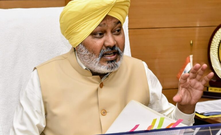 ਭਗਵੰਤ ਮਾਨ ਸਰਕਾਰ ਵੱਲੋਂ ਵਿੱਤੀ ਸਾਲ 2026-27 ਲਈ ਗਰੁੱਪ-ਡੀ ਮੁਲਾਜ਼ਮਾਂ ਨੂੰ ਕਣਕ ਲਈ ਵਿਆਜ ਮੁਕਤ ਕਰਜ਼ਾ ਦੇ ਕੇ ਜ਼ਰੂਰੀ ਲੋੜਾਂ ਲਈ ਸਮੇਂ ਸਿਰ ਸਹਾਇਤਾ ਯਕੀਨੀ ਬਣਾਈ: ਹਰਪਾਲ ਸਿੰਘ ਚੀਮਾ