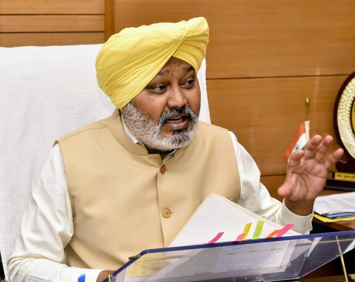 ਭਗਵੰਤ ਮਾਨ ਸਰਕਾਰ ਵੱਲੋਂ ਵਿੱਤੀ ਸਾਲ 2026-27 ਲਈ ਗਰੁੱਪ-ਡੀ ਮੁਲਾਜ਼ਮਾਂ ਨੂੰ ਕਣਕ ਲਈ ਵਿਆਜ ਮੁਕਤ ਕਰਜ਼ਾ ਦੇ ਕੇ ਜ਼ਰੂਰੀ ਲੋੜਾਂ ਲਈ ਸਮੇਂ ਸਿਰ ਸਹਾਇਤਾ ਯਕੀਨੀ ਬਣਾਈ: ਹਰਪਾਲ ਸਿੰਘ ਚੀਮਾ