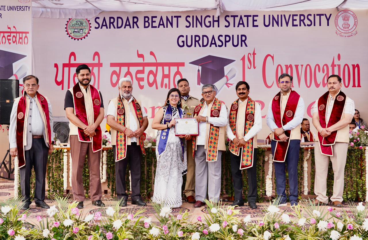 ਸਰਦਾਰ ਬੇਅੰਤ ਸਿੰਘ ਸਟੇਟ ਯੂਨੀਵਰਸਿਟੀ, ਗੁਰਦਾਸਪੁਰ ਦਾ ਪਹਿਲਾ ਕਨਵੋਕੇਸ਼ਨ ਉਤਸ਼ਾਹ ਅਤੇ ਮਾਣ ਨਾਲ ਮਨਾਇਆ