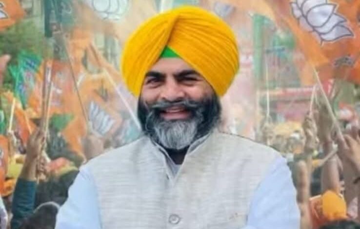 ਆਪ ਦਾ ਅਸਲੀ ਚਿਹਰਾ ਦੇਖਕੇ  ਚੁਣੇ ਹੋਏ ਨੁਮਾਇੰਦੇ ਹੀ ਛੱਡ ਰਹੇ ਹਨ ਪਾਰਟੀ- ਯਾਦਵਿੰਦਰ ਸਿੰਘ ਬੁੱਟਰ